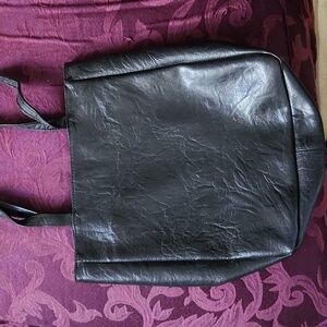 Black leather Handbag